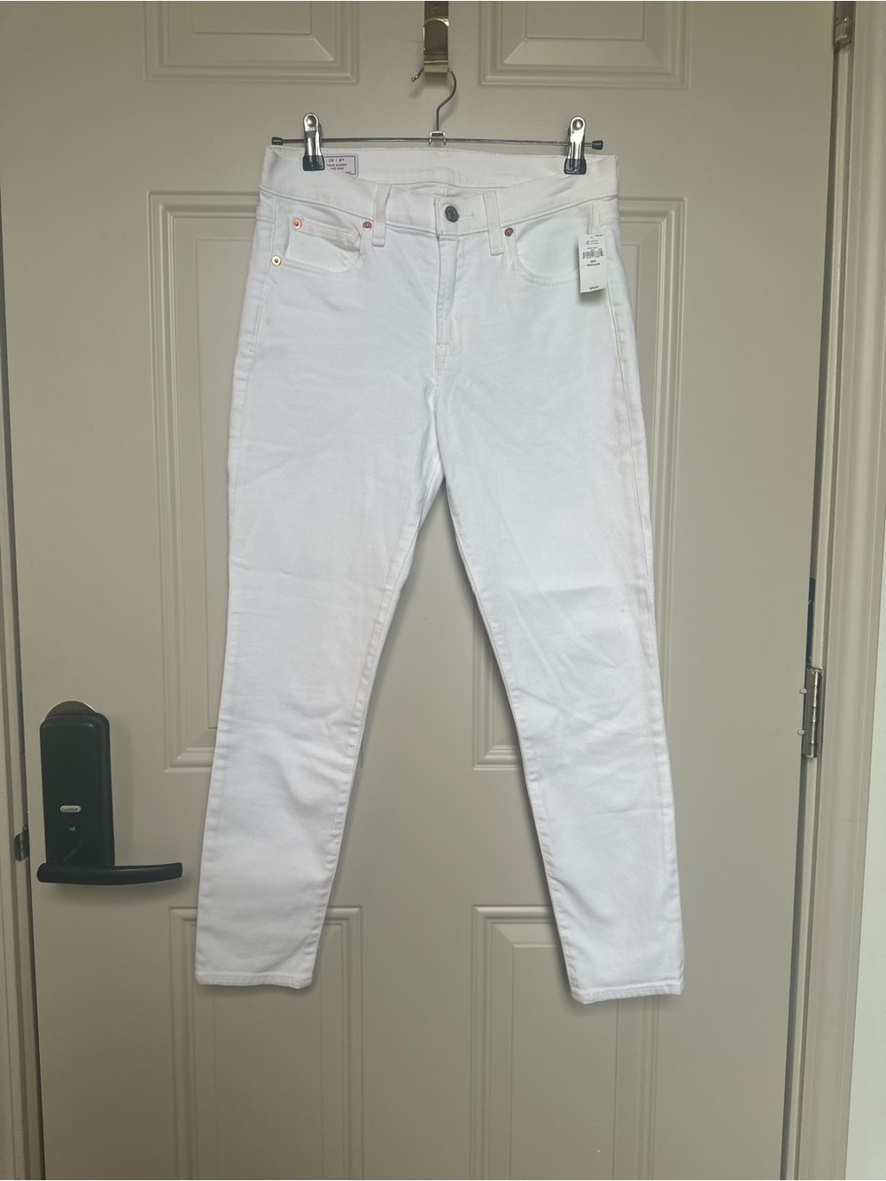 GAP Women’s True Skinny Mid Rise
